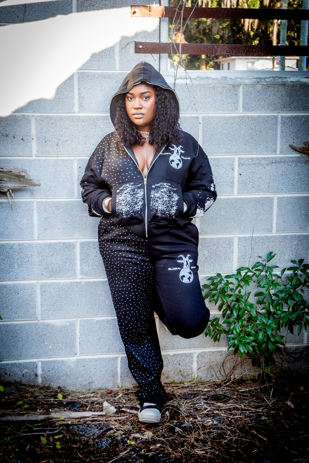 GGC SWEATSUIT “GO GLOBAL OR STAY LOCAL”